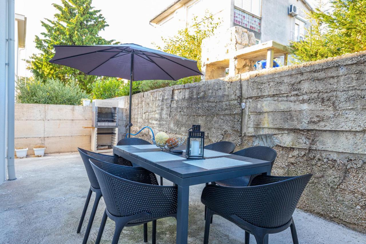 Apartment Rippl II Цриквеница Экстерьер фото